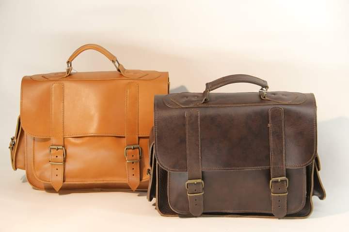 Bag Vorbestellung - Herbst 2023 - aus kretanischem Leder in Bio-Qualität