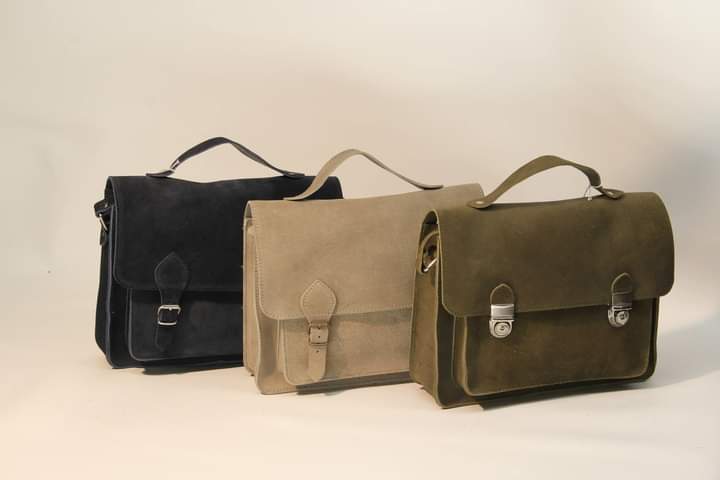 Bag Vorbestellung - Herbst 2023 - aus kretanischem Leder in Bio-Qualität