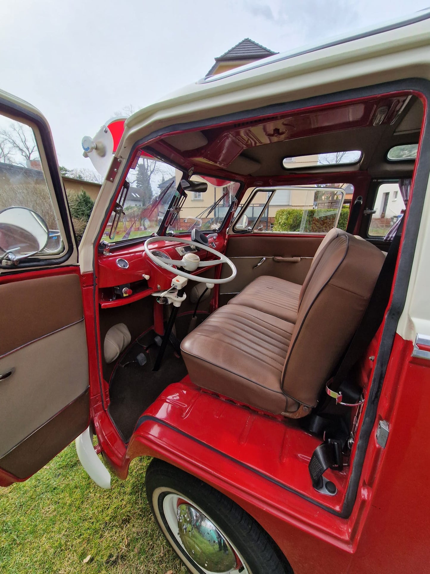 Zeitloses Fahren - VW /T1 & T1 Samba-Umbau