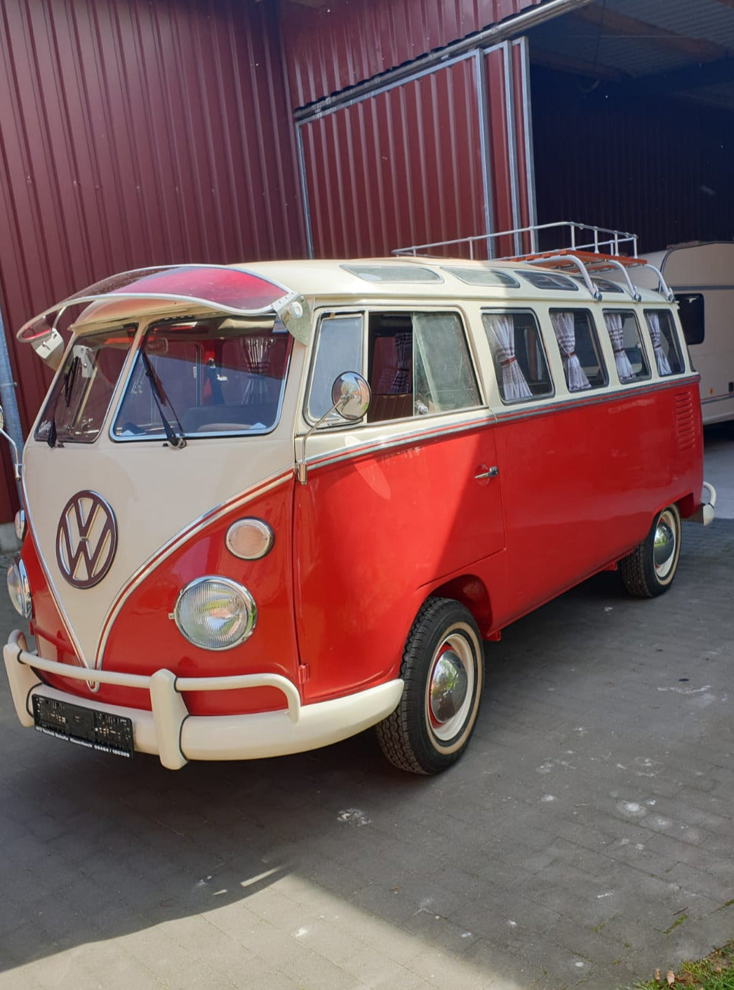 Zeitloses Fahren - VW /T1 & T1 Samba-Umbau