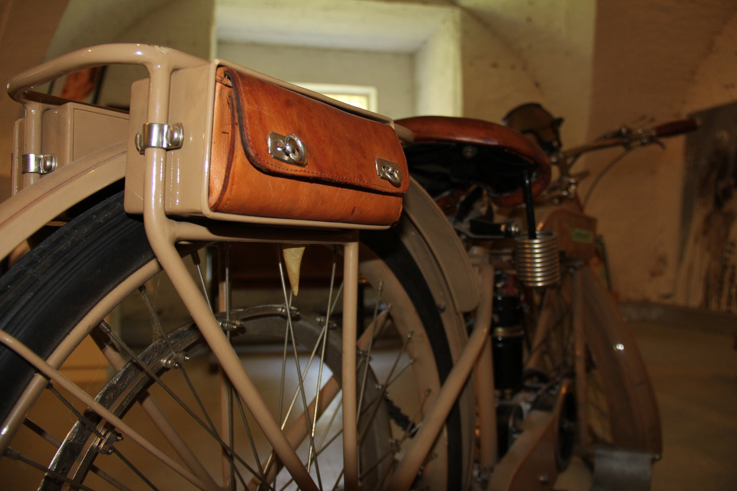 Timeless driving - COCKERELL motorcycle from 1916