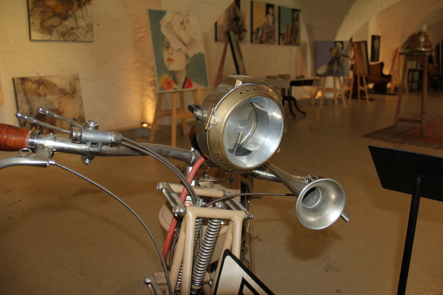 Timeless driving - COCKERELL motorcycle from 1916