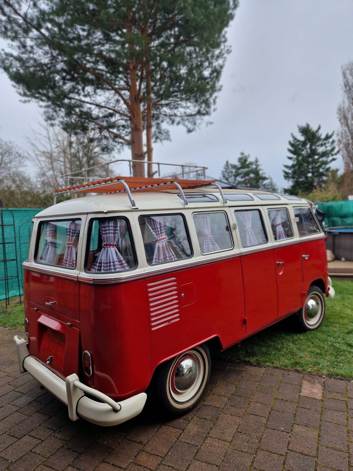 Zeitloses Fahren - VW /T1 & T1 Samba-Umbau